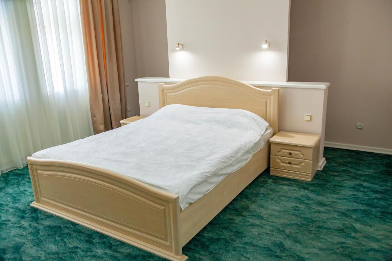 Ridon Lux Hotel Ташкент Екстериор снимка